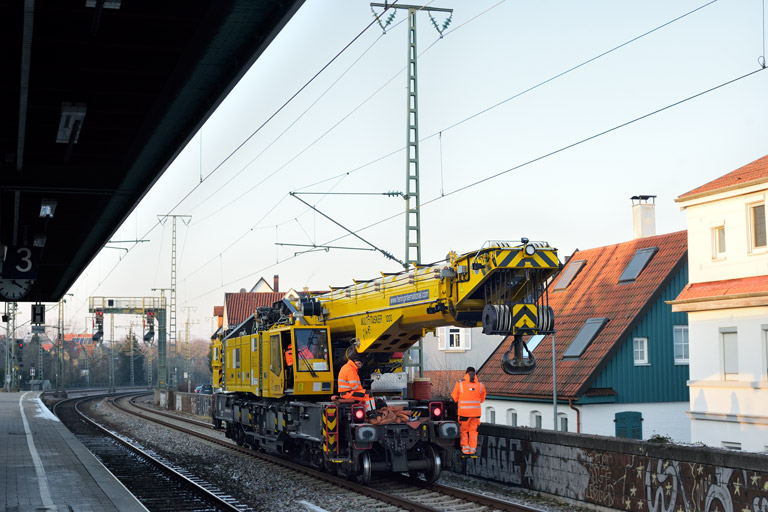 Schienenkranwagen bei km 16,8 (Januar 2024)
