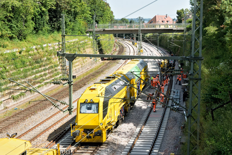 Stopfmaschinenzug bei km 14,8 (Juli 2024)