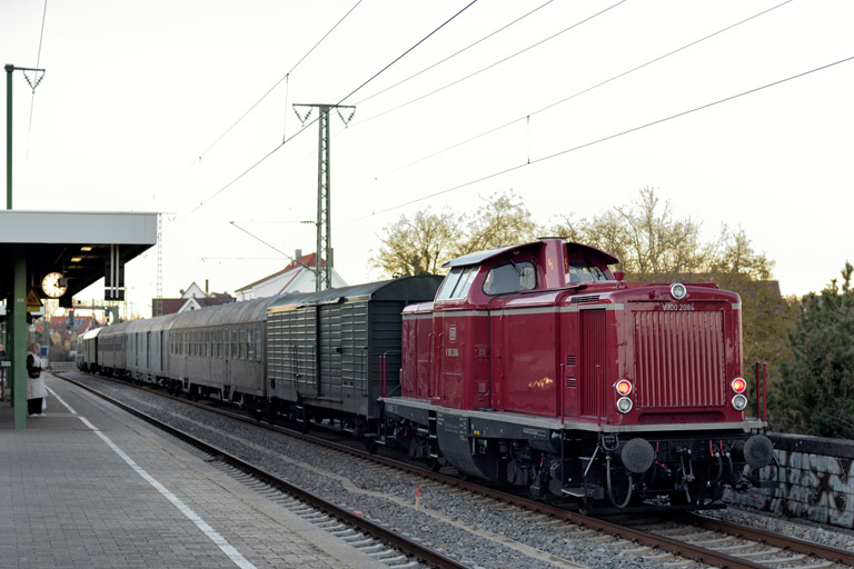 V100 2084 bei km 16,8 (November 2024)