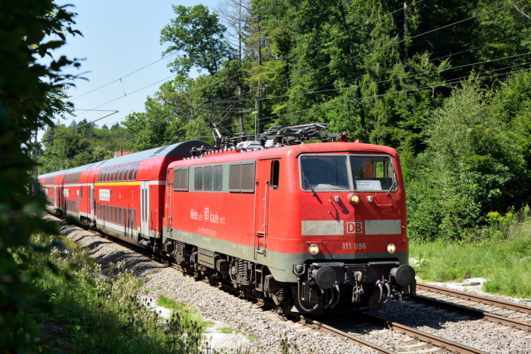 111 096 mit RE 19914 bei km 18,2 (August 2025)