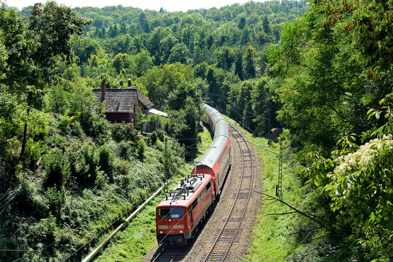 111 096 mit RE 19920 bei km 10,8 (August 2025)