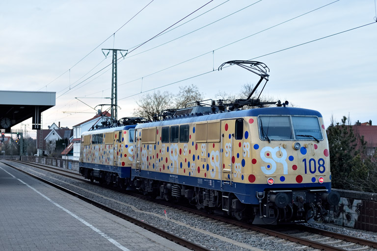 111 226 und 111 108 bei km 16,8 (Januar 2025)
