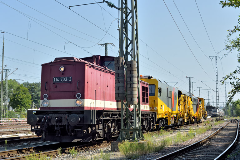 114 703 (ex-DB 202 703) bei km 15,8 (August 2025)