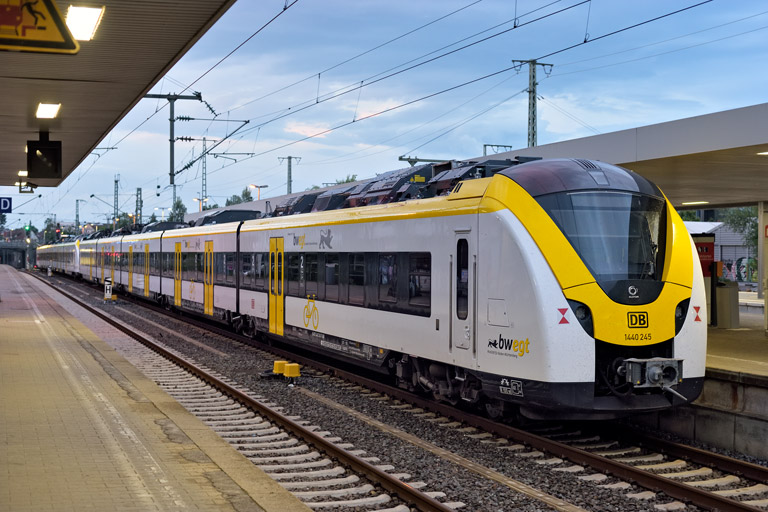 1440 243 und 1440 245 bei km 15,6 (Juni 2025)