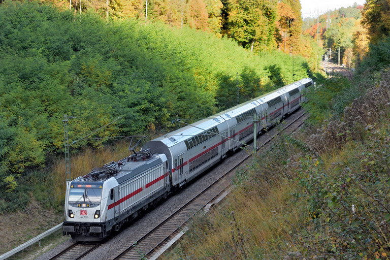 147 591 als IC 489 bei km 19,0 (Oktober 2025)