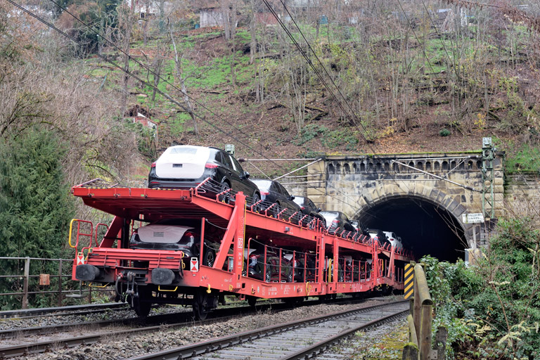 152 065 mit EZ 52101 bei km 5,0 (Dezember 2025)