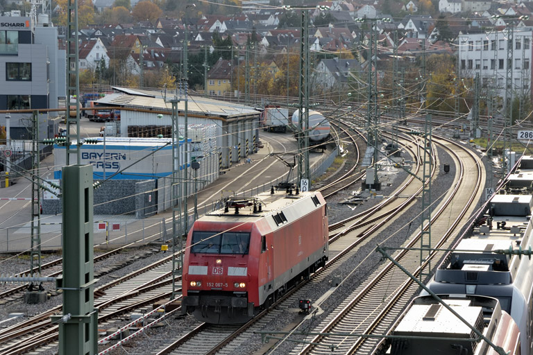 152 067 bei km 16,0 (November 2025)