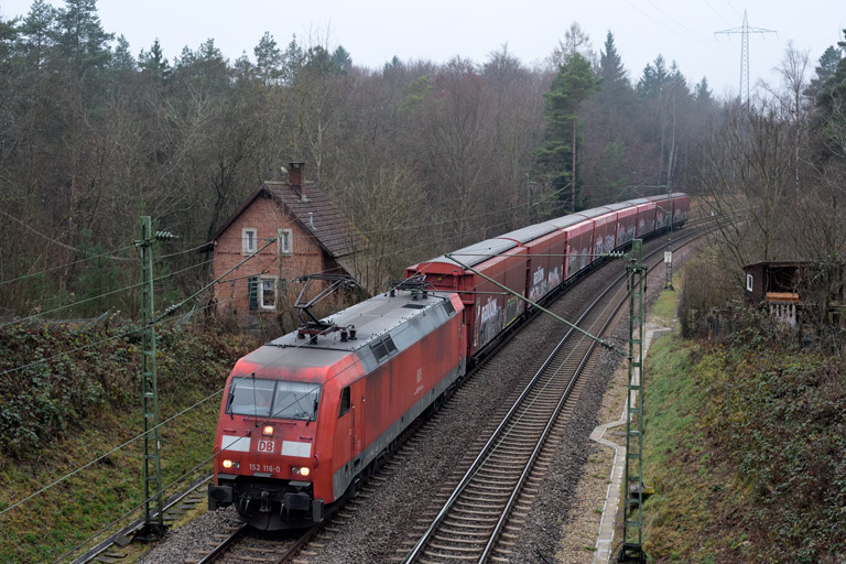 152 116 mit GAG 60112 bei km 19,2 (Dezember 2025)