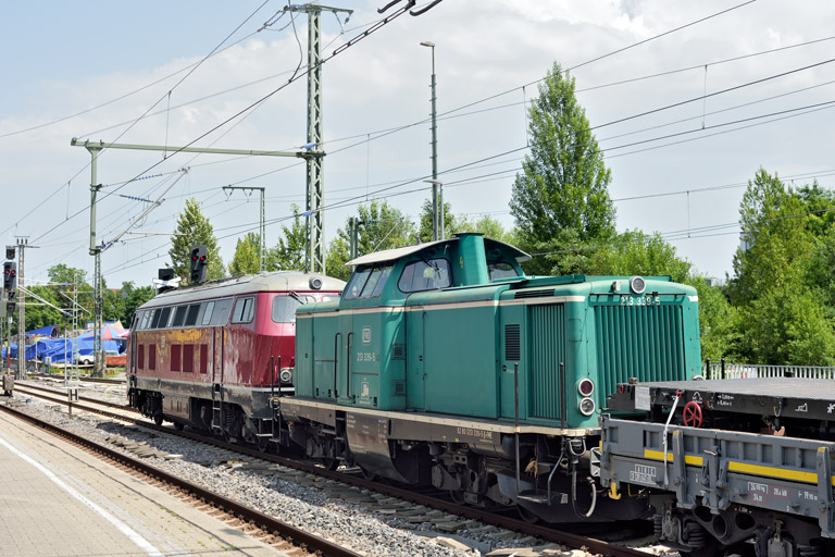 215 101 und 213 339 bei km 15,4 (Juni 2025)
