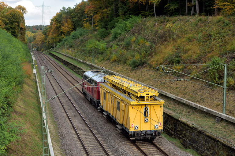 219 001 bei km 19,2 (Oktober 2025)