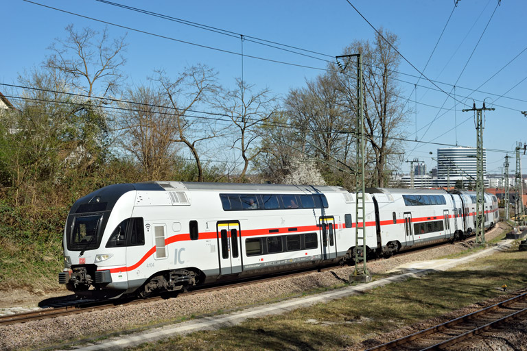 4010 104 als IC 485 bei km 17,2 (April 2025)