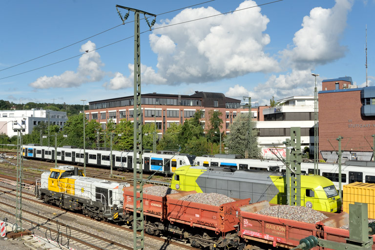 4185 102 und 223 070 bei km 16,0 (Juli 2025)
