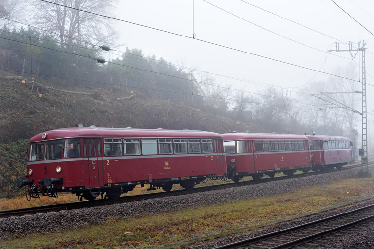 998 896, 996 257 und 798 652 bei km 17,2 (Dezember 2025)