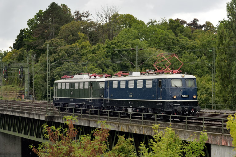 E41 001 und E40 128 bei km 14,6 (September 2025)