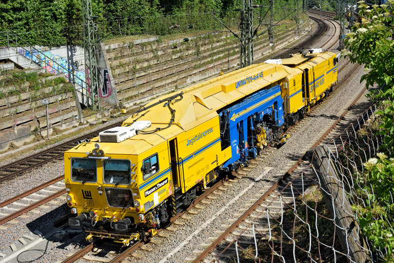 Stopfmaschinenzug bei km 14,8 (Mai 2025)