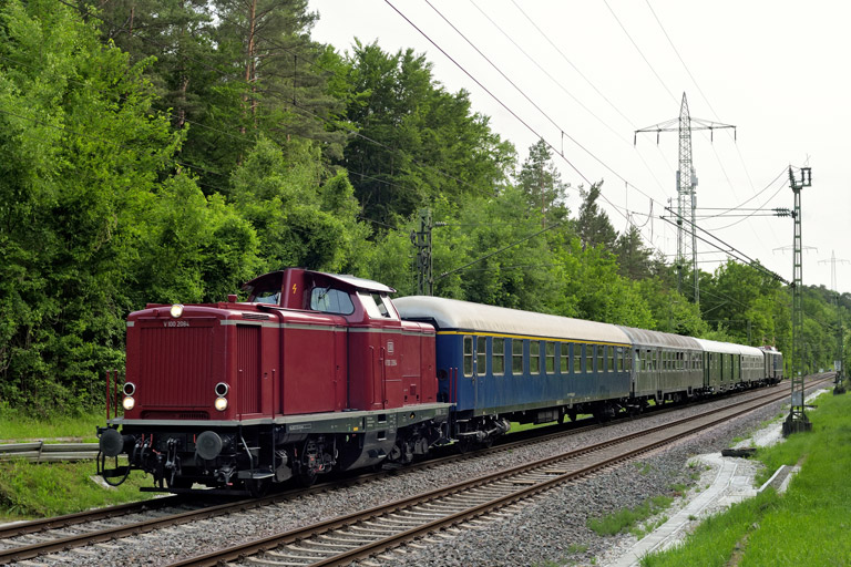 V100 2084 bei km 18,2 (Juni 2025)