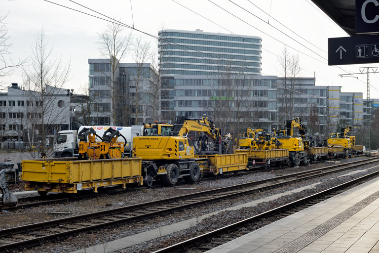 Zweiwegefahrzeug bei km 15,6 (Februar 2025)