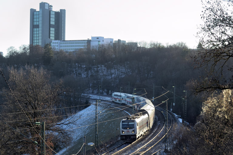 147 559 mit IC 188 bei km 13,4 (Januar 2026)