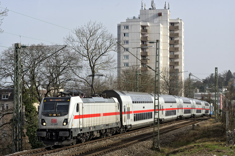 147 589 mit IC 188 bei km 8,2 (M&auml;rz 2026)
