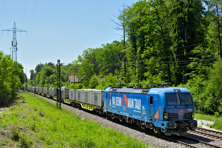 192 080 mit DGV 26997 bei km 18,2 (Mai 2026)