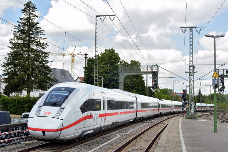 412 219 als IC 2893 bei km 16,8 (Juli 2026)