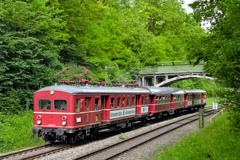465 005 als RE 74312 bei km 11,6 (Juni 2026)
